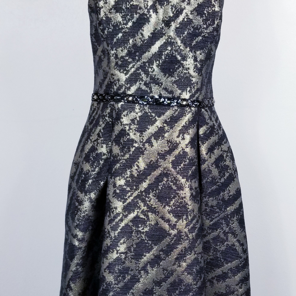 ML Monique Lhuillier black and gold brocade dress! - Picture 4 of 6